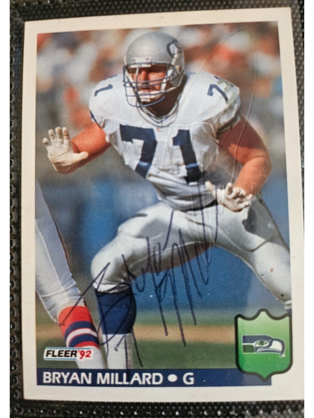 1992 Fleer football #395 Bryan Millard IP autograph signed card - Seahawks